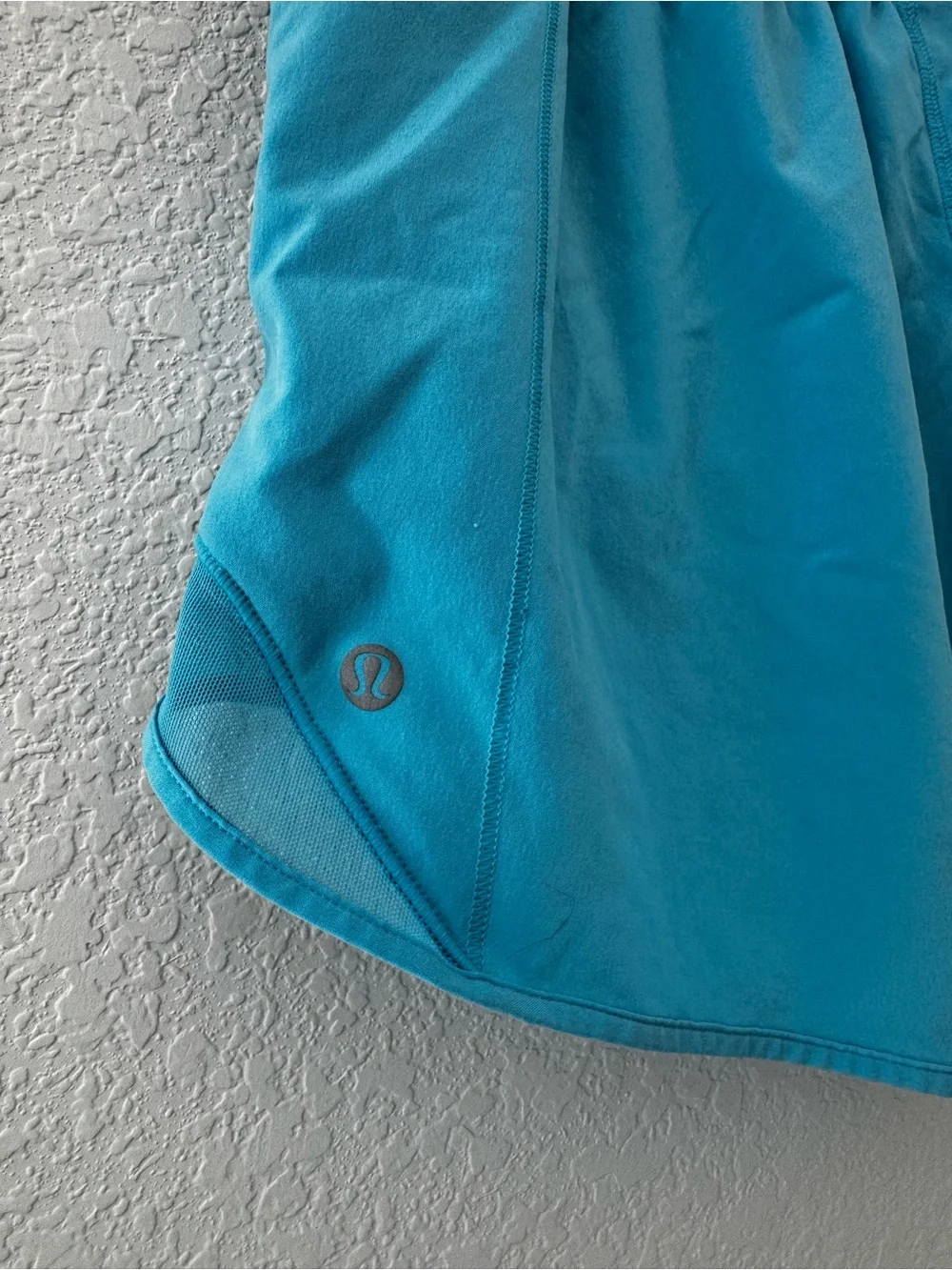 Lululemon Hotty-Hot High-Rise Lined Shorts 4” Bright Turquoise Blue